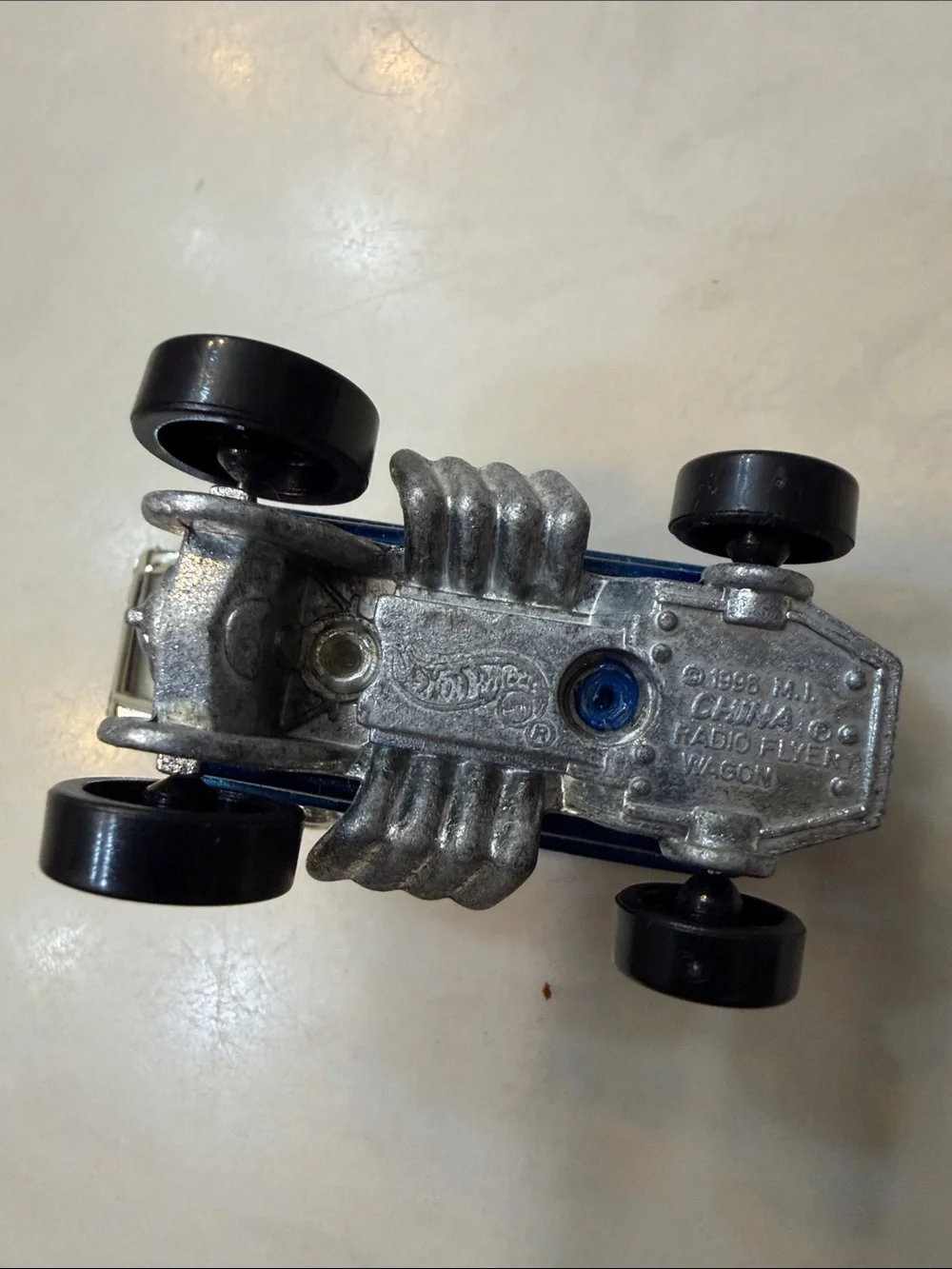 Hot Wheels radio flyer